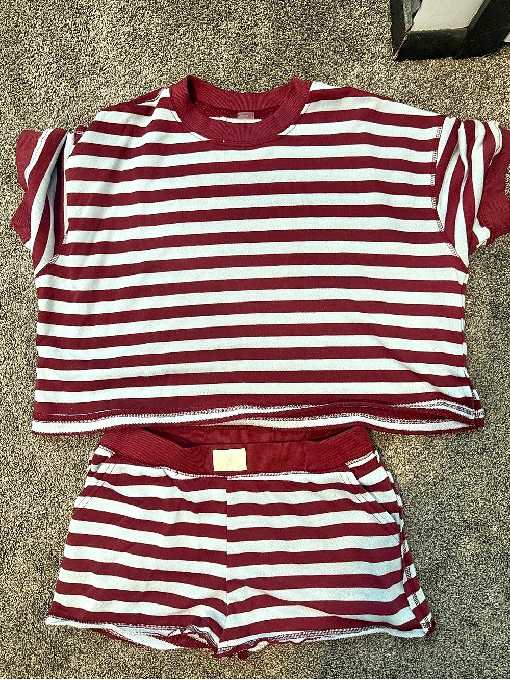 Womanโs striped Matching Set in Red & White